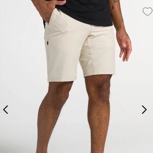 BYLT Kinetic Short 7" Bone Ivory Cream Off White Size 36